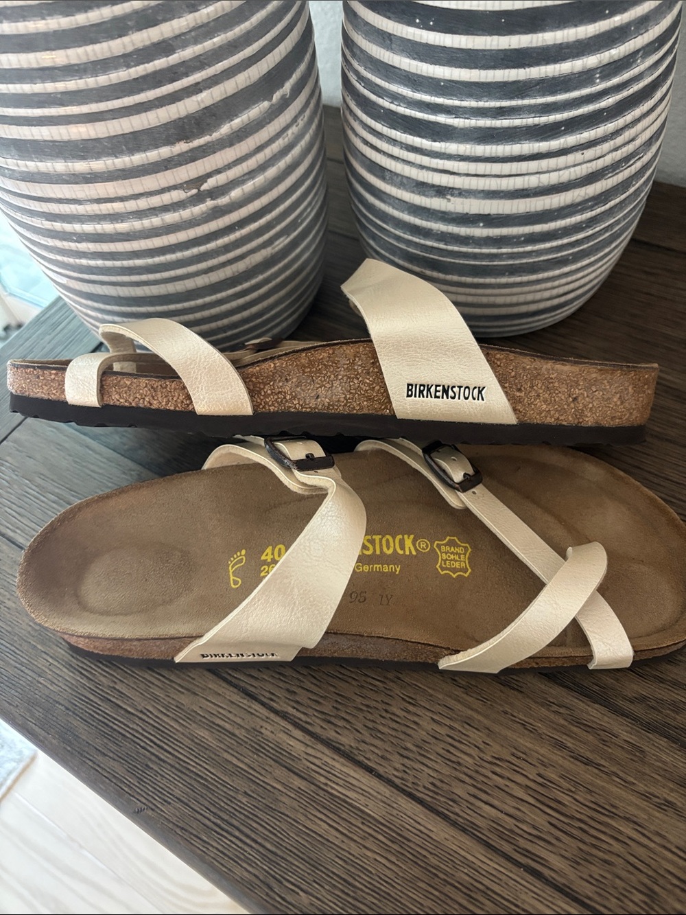 Birkenstock Mayari Sandal W Size 40 (9 - 9 1/2) Like New! - Picture 3 of 4
